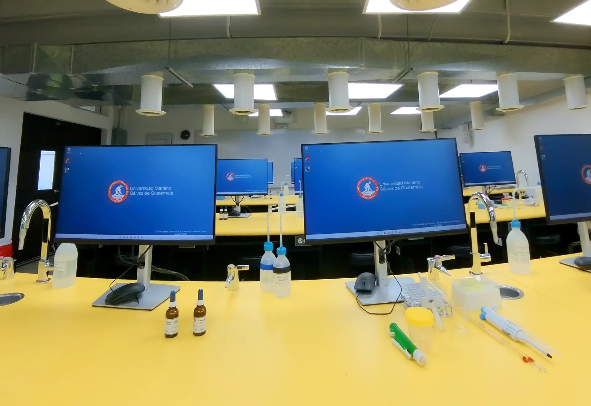 Laboratorio de Campus B